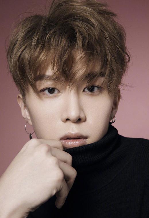 吃瓜娱乐圈李现和范丞丞,娱乐圈的瓜田奇遇记