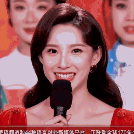 央视女主播被塞球,被塞球背后的真相与反思