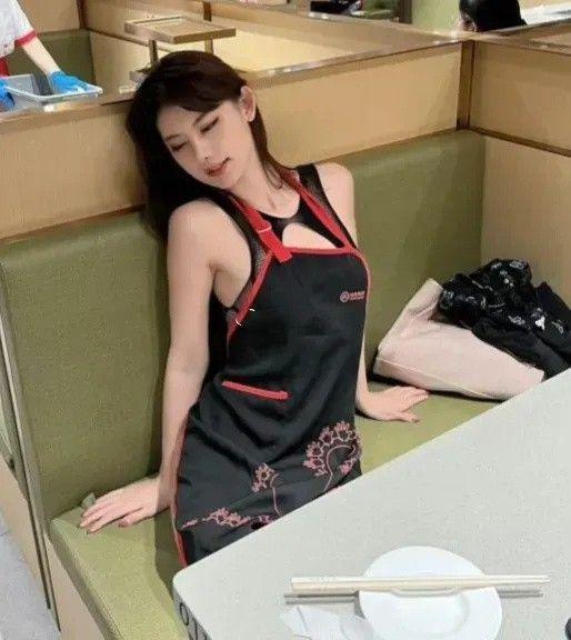 女主播拍不雅视